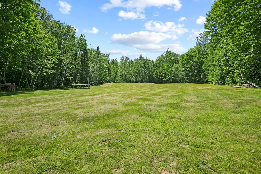 106 Fernald Road Poland ME 04274