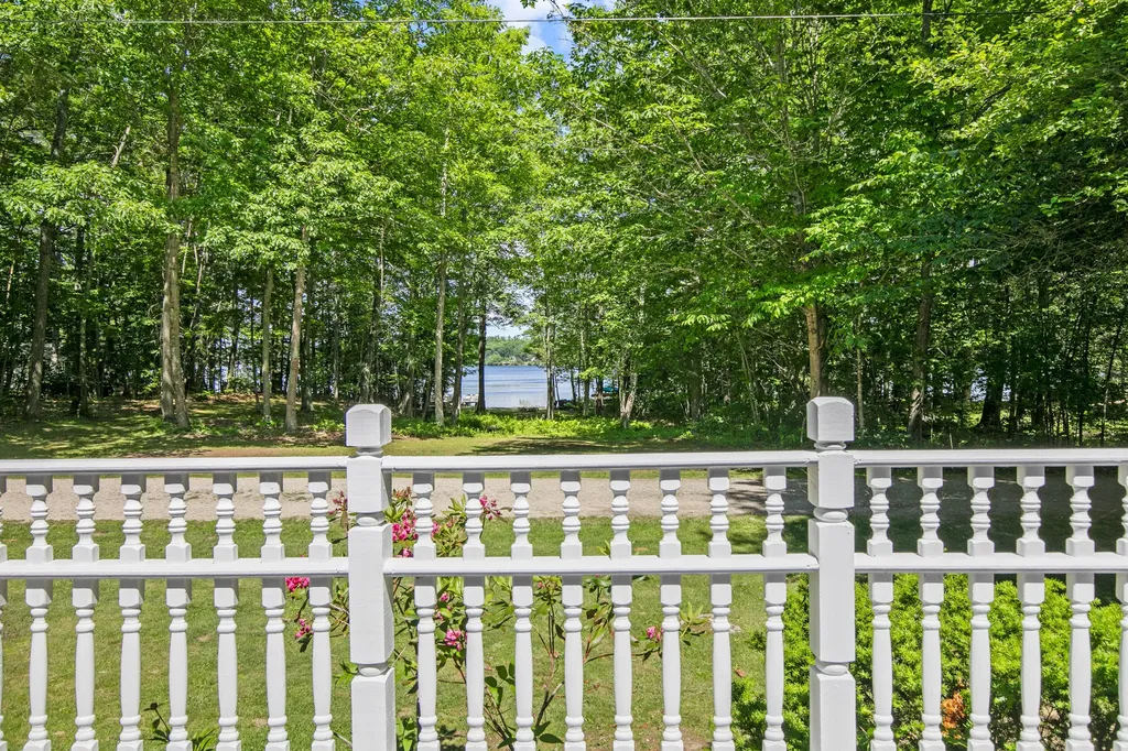 106 Fernald Road Poland ME 04274