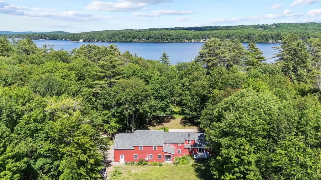 106 Fernald Road Poland ME 04274