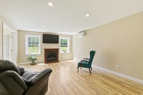 106 Fernald Road Poland ME 04274