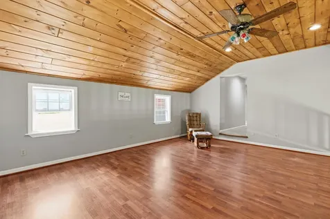 106 Fernald Road Poland ME 04274