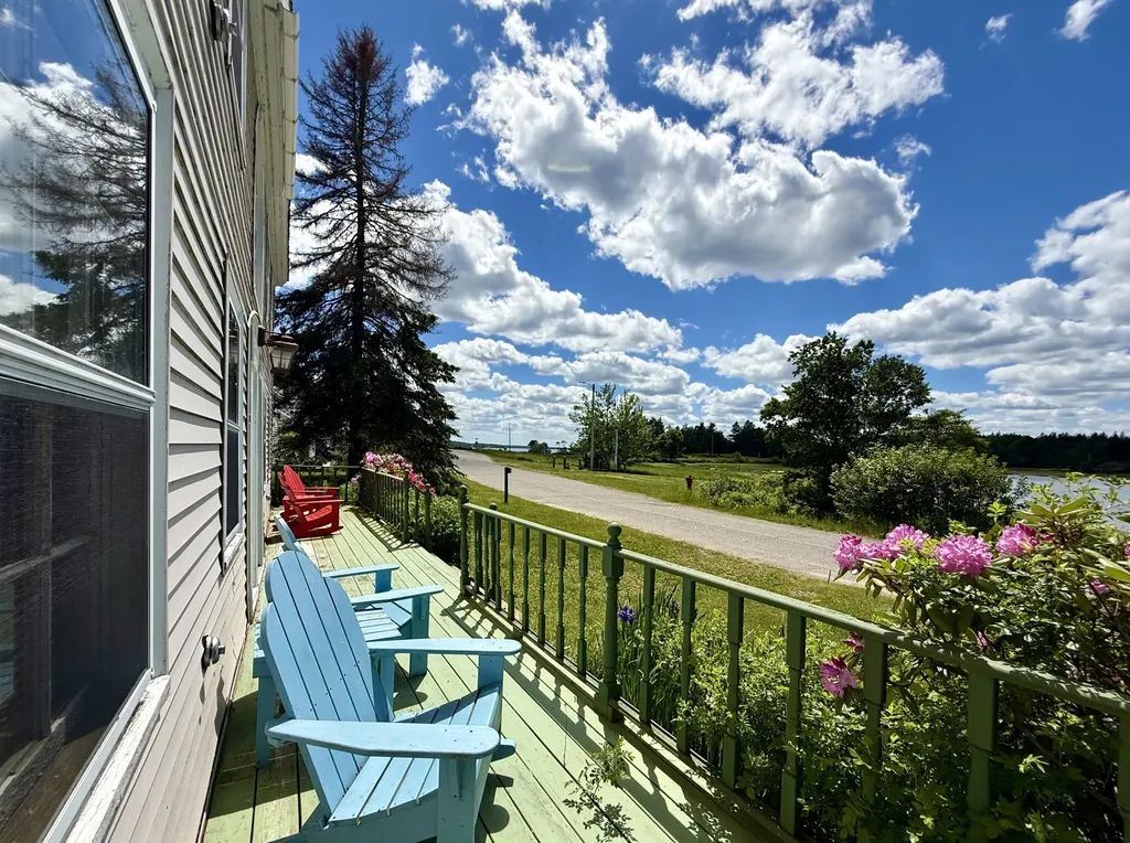 5 Snyder Road Eastport ME 04631