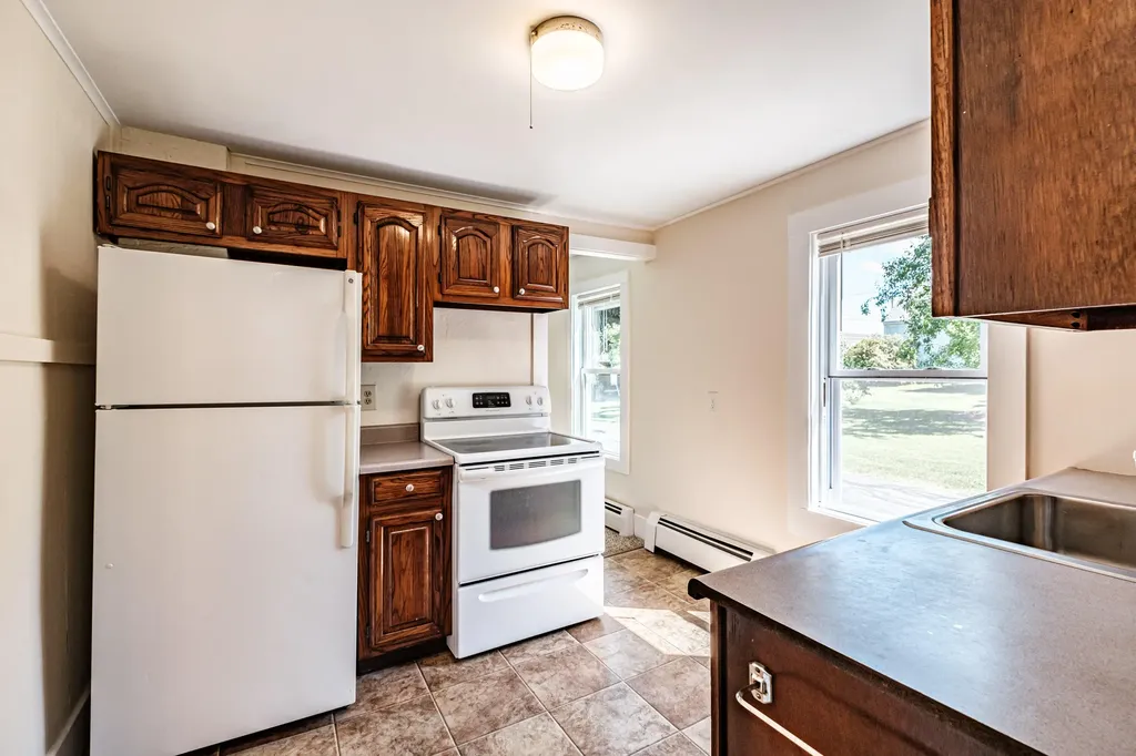 41 Tandberg Trail Windham ME 04062