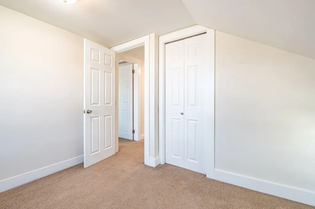 41 Tandberg Trail Windham ME 04062