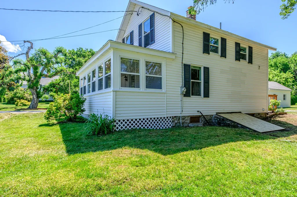 41 Tandberg Trail Windham ME 04062