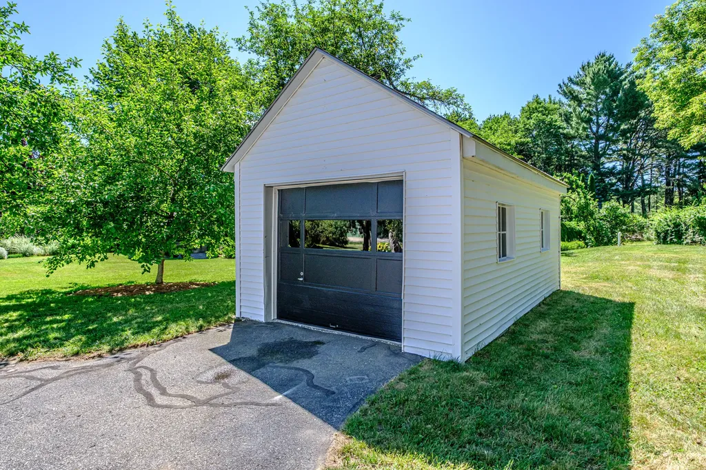 41 Tandberg Trail Windham ME 04062
