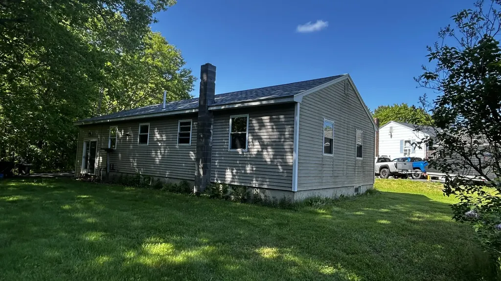 28 Denise Avenue Oakland ME 04963
