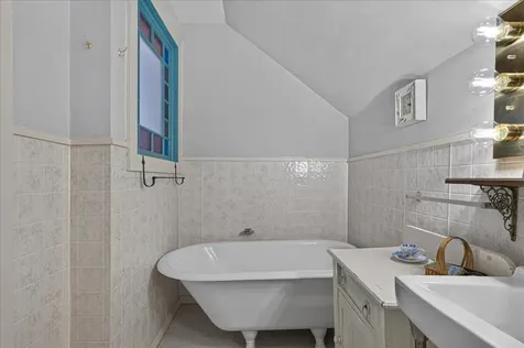 104 Front Street Belfast ME 04915