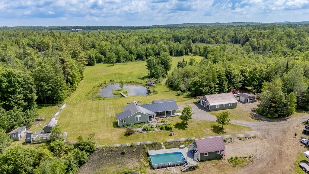 154 Merrills Mills Road Dover-foxcroft ME 04426
