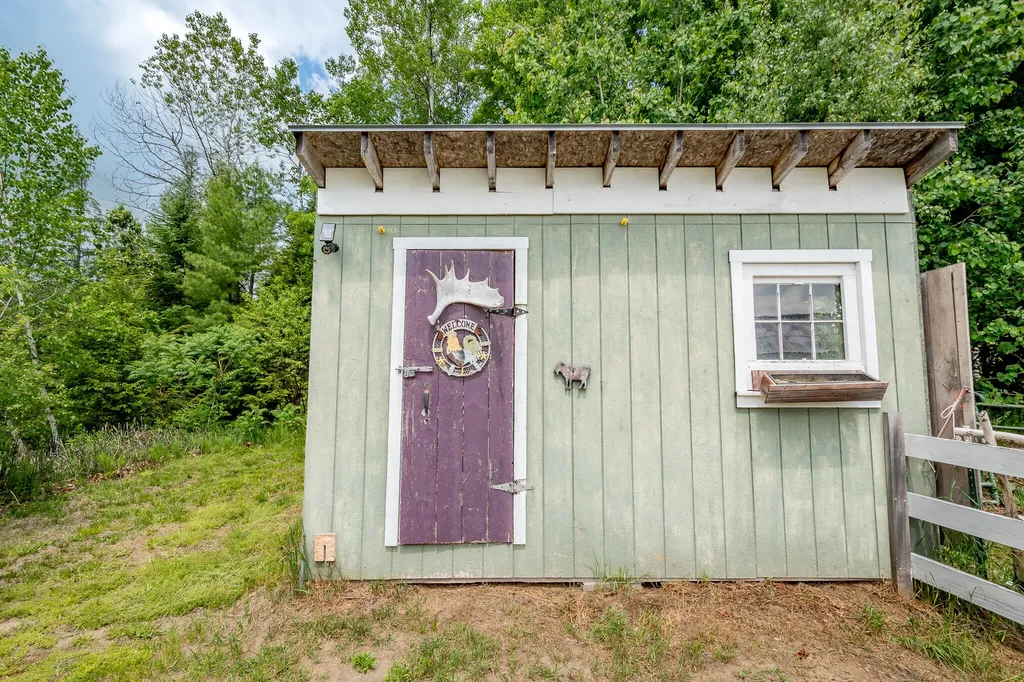 154 Merrills Mills Road Dover-foxcroft ME 04426