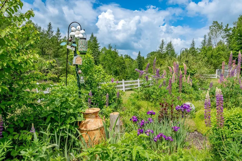 154 Merrills Mills Road Dover-foxcroft ME 04426