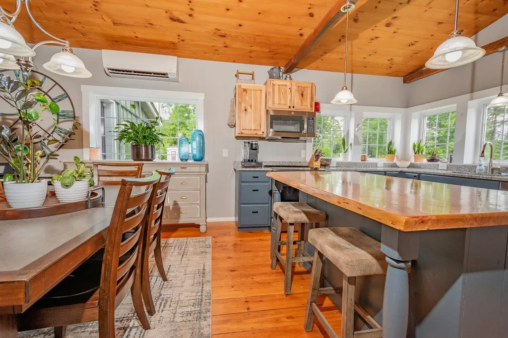154 Merrills Mills Road Dover-foxcroft ME 04426