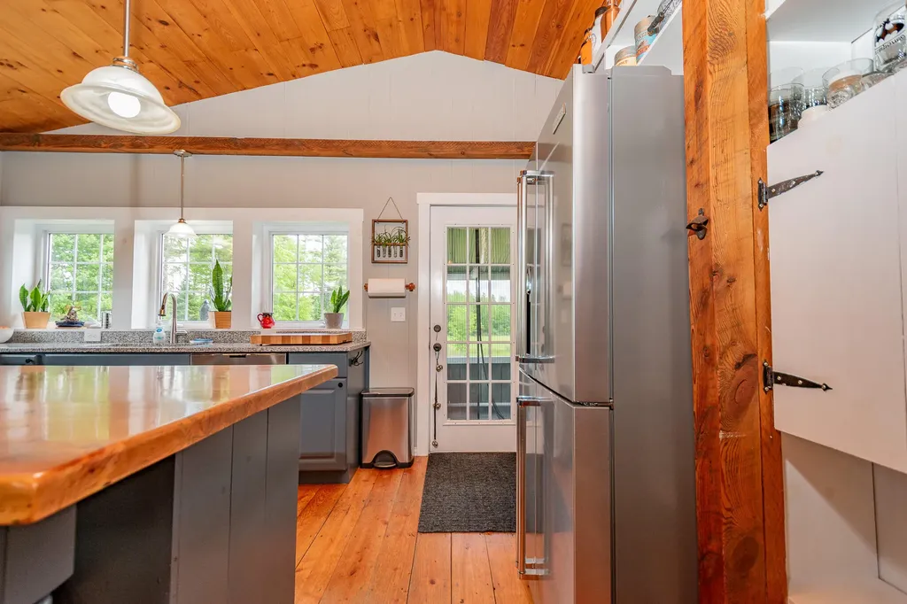 154 Merrills Mills Road Dover-foxcroft ME 04426