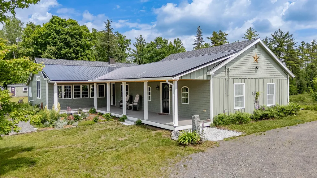 154 Merrills Mills Road Dover-foxcroft ME 04426
