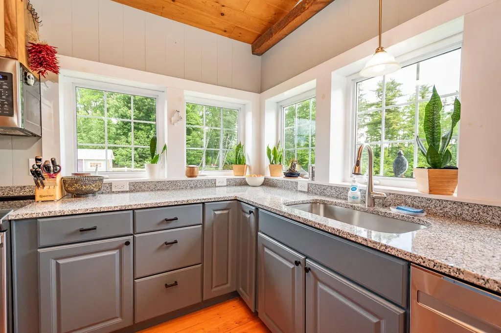 154 Merrills Mills Road Dover-foxcroft ME 04426