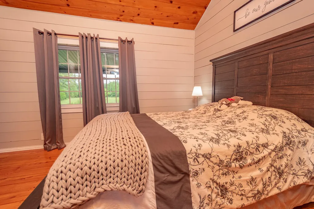 154 Merrills Mills Road Dover-foxcroft ME 04426