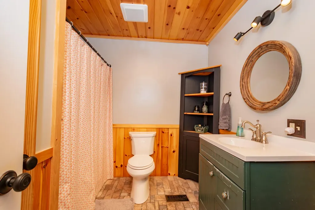154 Merrills Mills Road Dover-foxcroft ME 04426