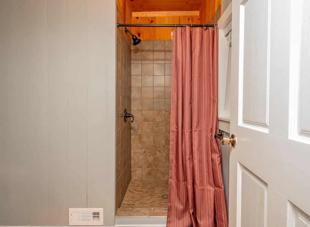 154 Merrills Mills Road Dover-foxcroft ME 04426
