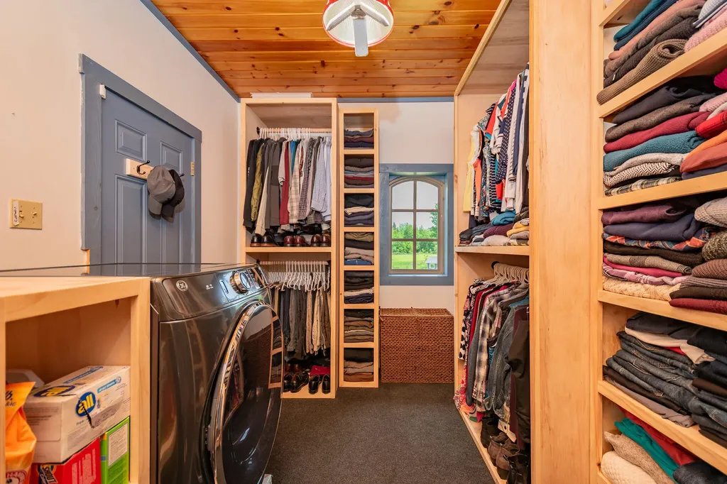 154 Merrills Mills Road Dover-foxcroft ME 04426