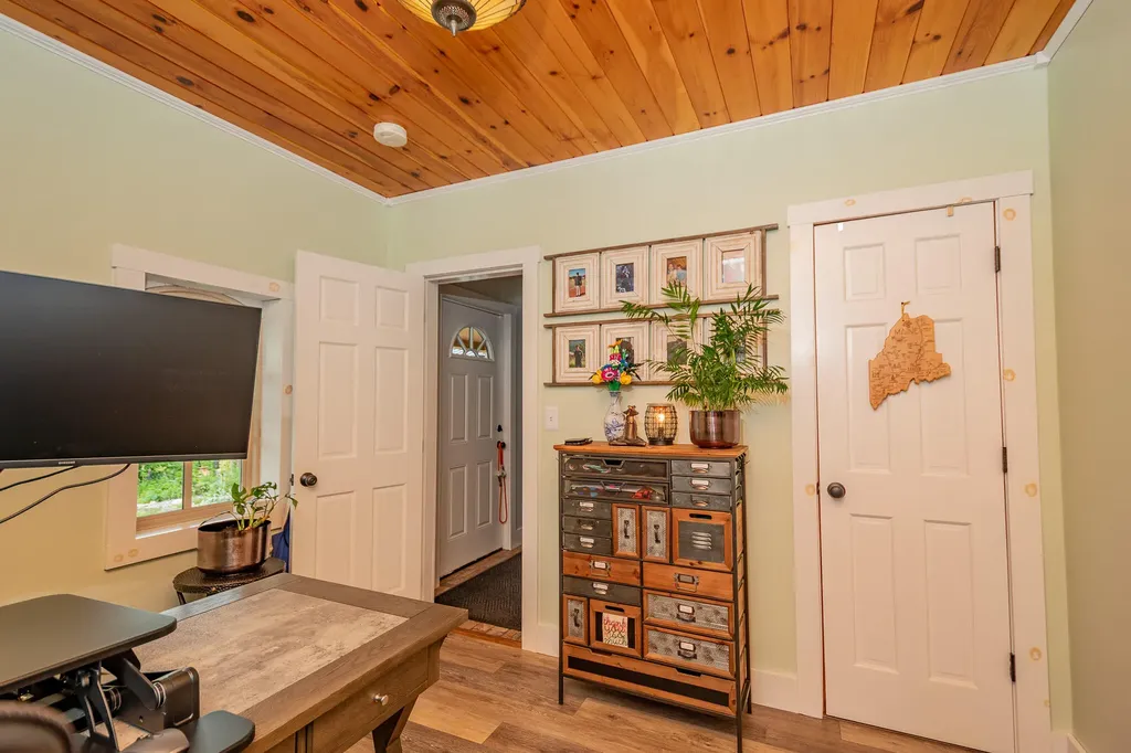 154 Merrills Mills Road Dover-foxcroft ME 04426