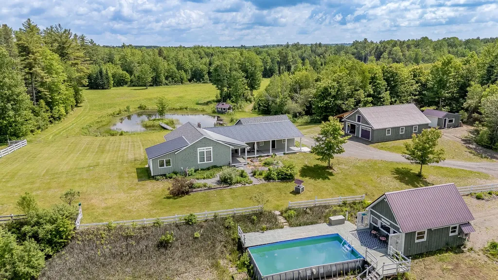 154 Merrills Mills Road Dover-foxcroft ME 04426