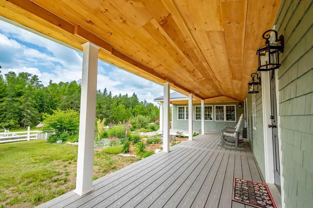 154 Merrills Mills Road Dover-foxcroft ME 04426