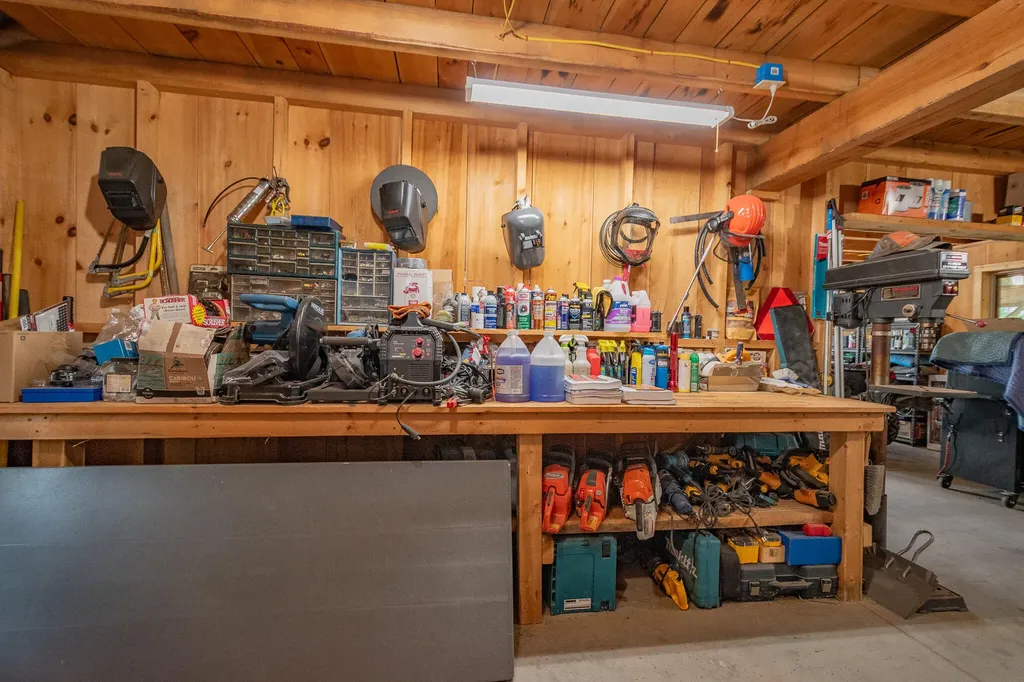 154 Merrills Mills Road Dover-foxcroft ME 04426