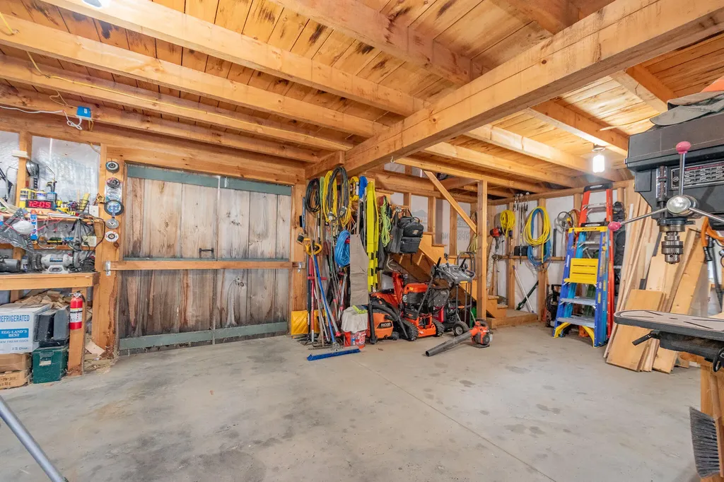154 Merrills Mills Road Dover-foxcroft ME 04426