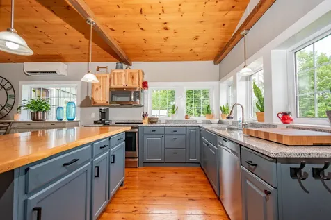 154 Merrills Mills Road Dover-foxcroft ME 04426