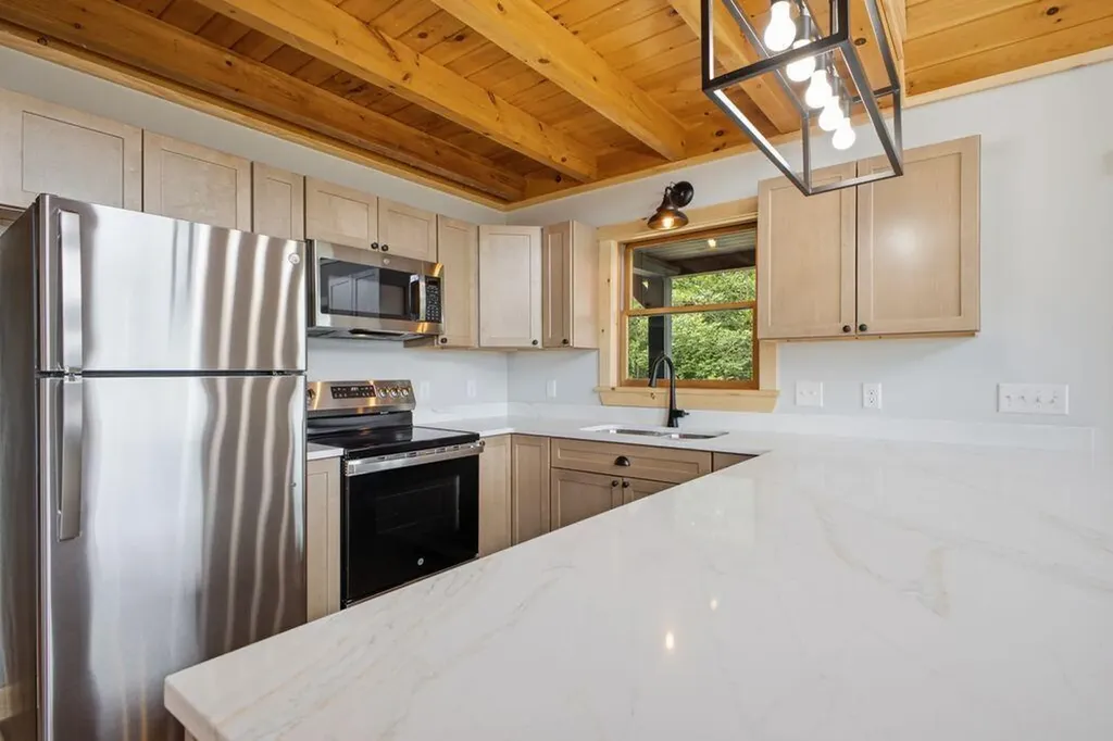 142 West Summit Road Woodstock ME 04219
