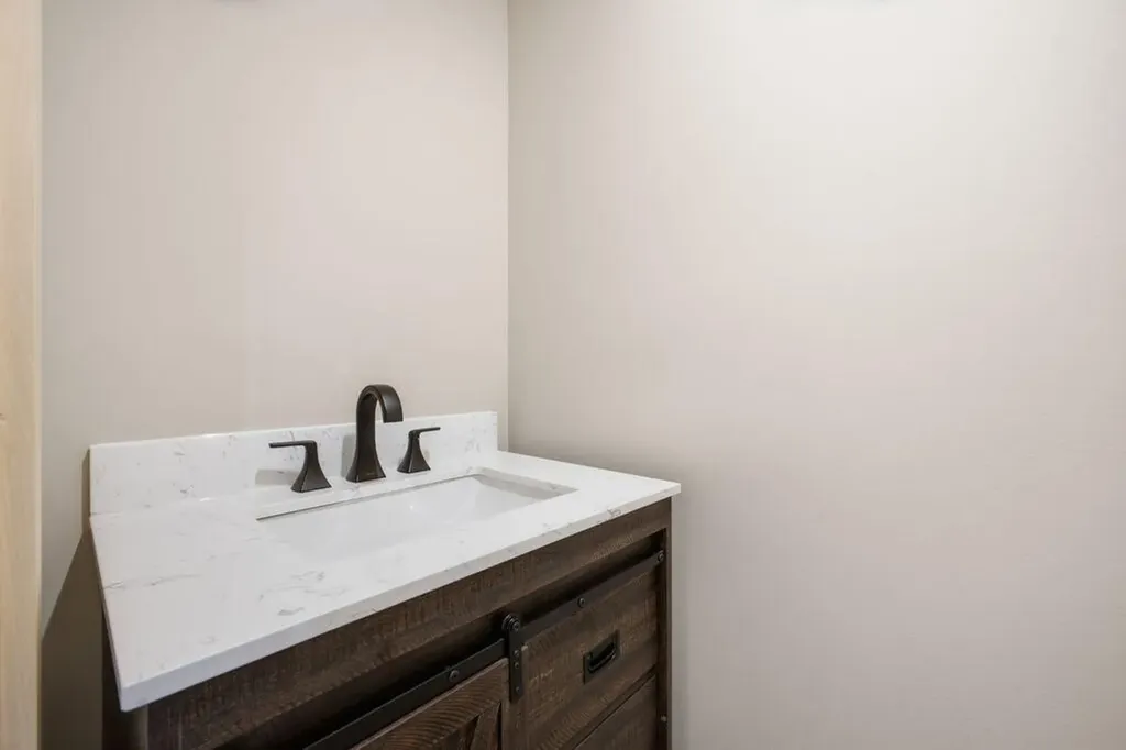 142 West Summit Road Woodstock ME 04219