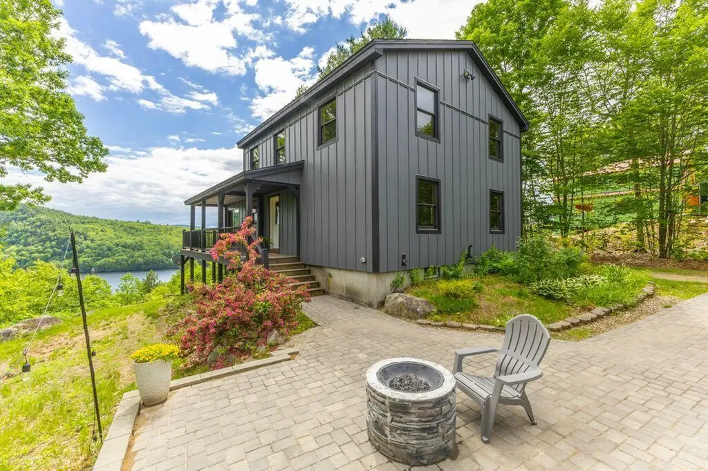 142 West Summit Road Woodstock ME 04219