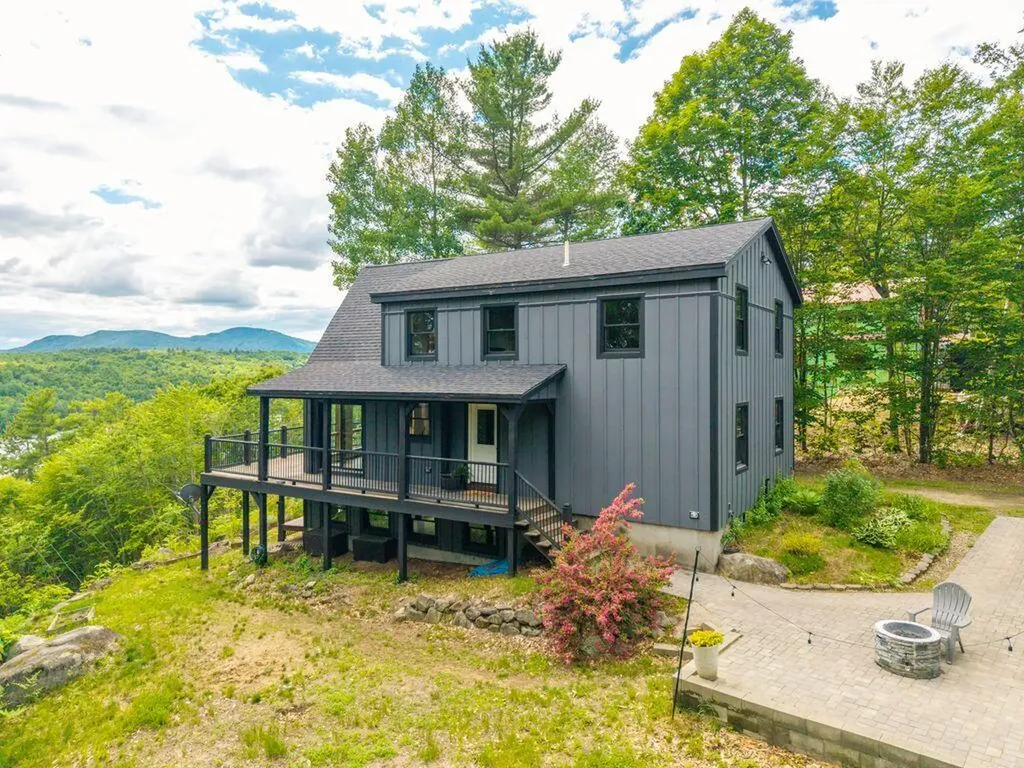 142 West Summit Road Woodstock ME 04219