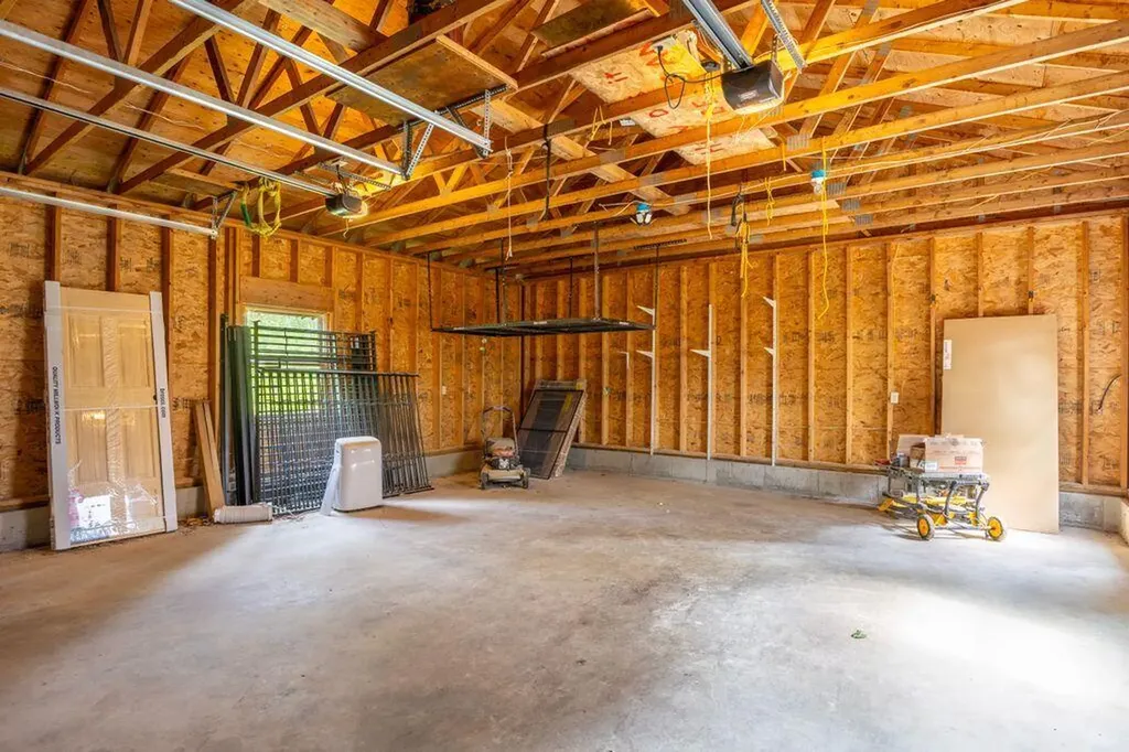 142 West Summit Road Woodstock ME 04219