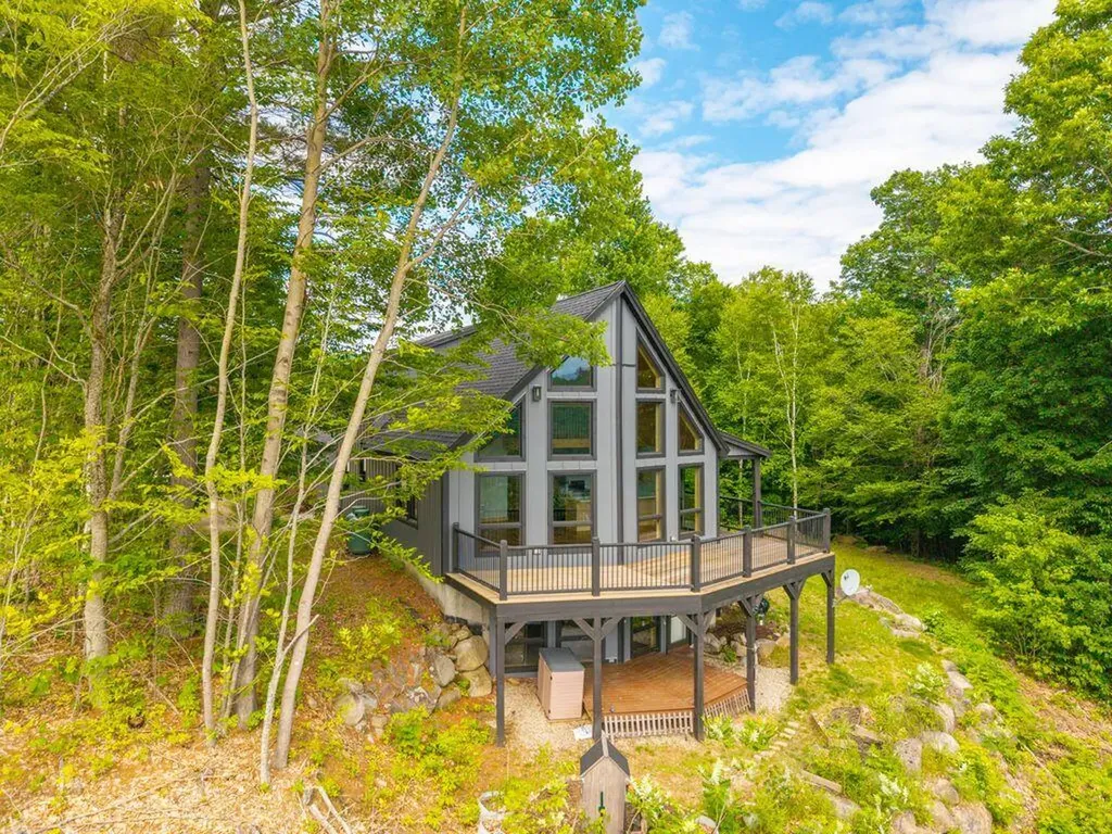 142 West Summit Road Woodstock ME 04219