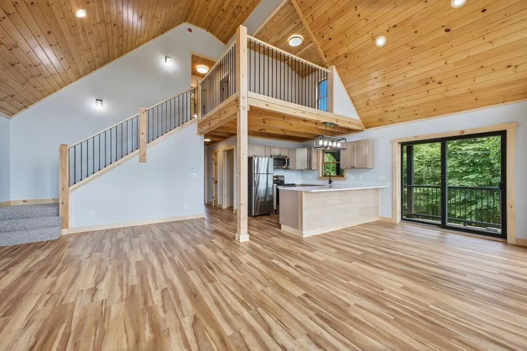 142 West Summit Road Woodstock ME 04219