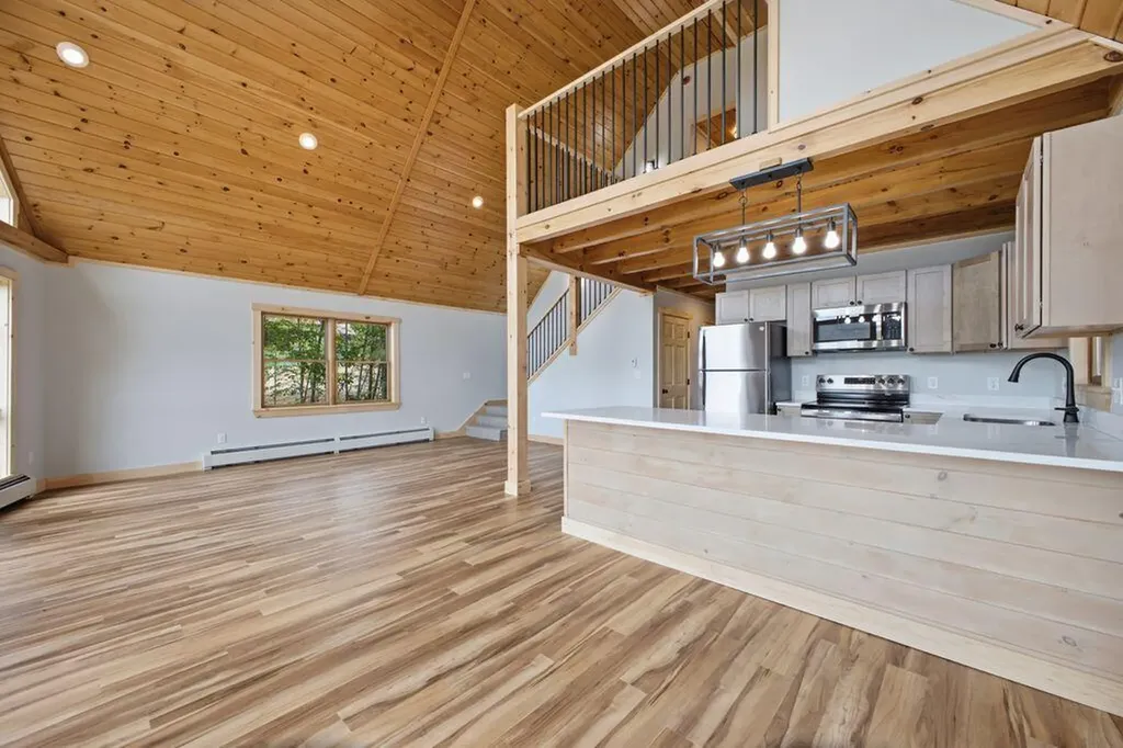 142 West Summit Road Woodstock ME 04219