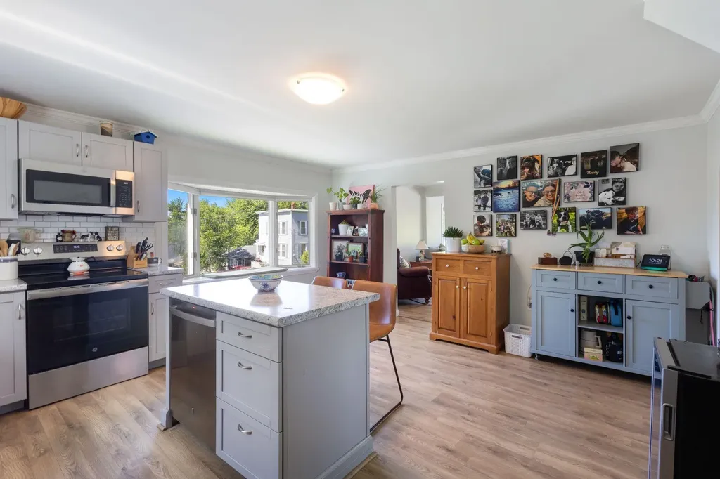31 Dill Street Lewiston ME 04240