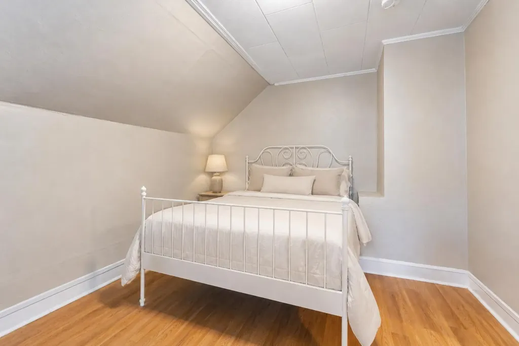 31 Dill Street Lewiston ME 04240