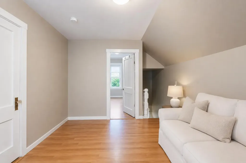 31 Dill Street Lewiston ME 04240