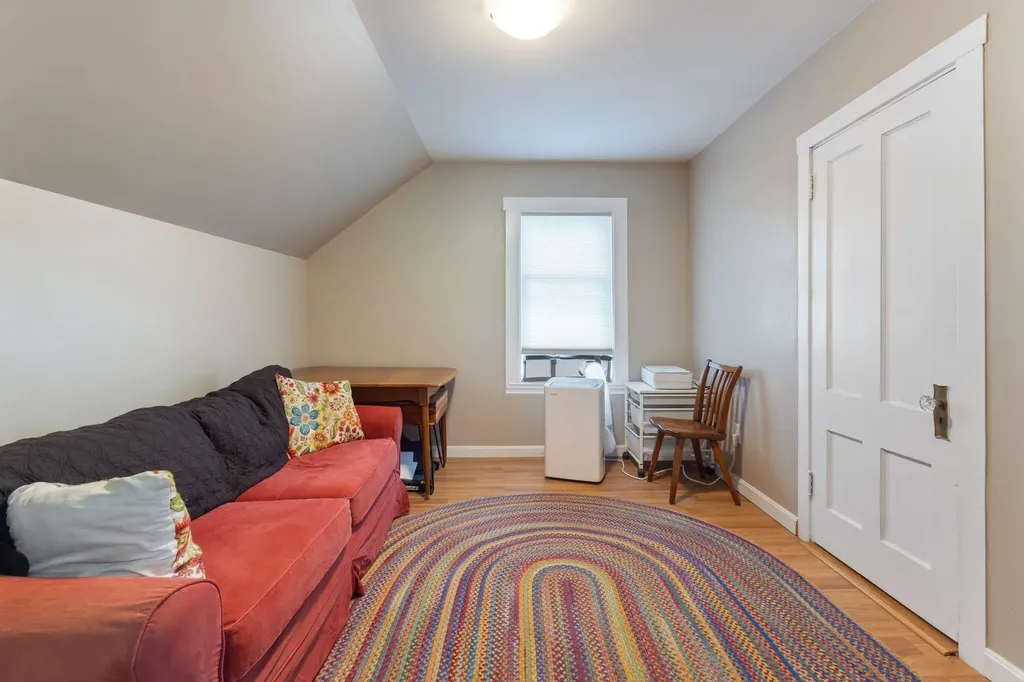 31 Dill Street Lewiston ME 04240