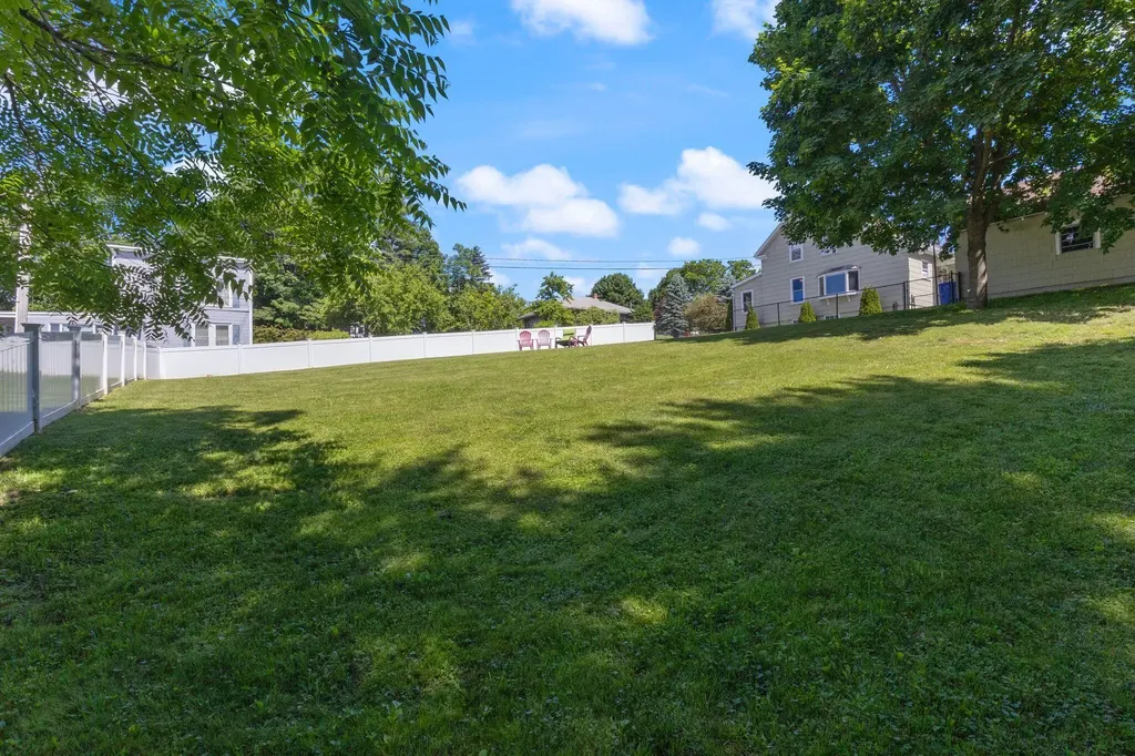 31 Dill Street Lewiston ME 04240