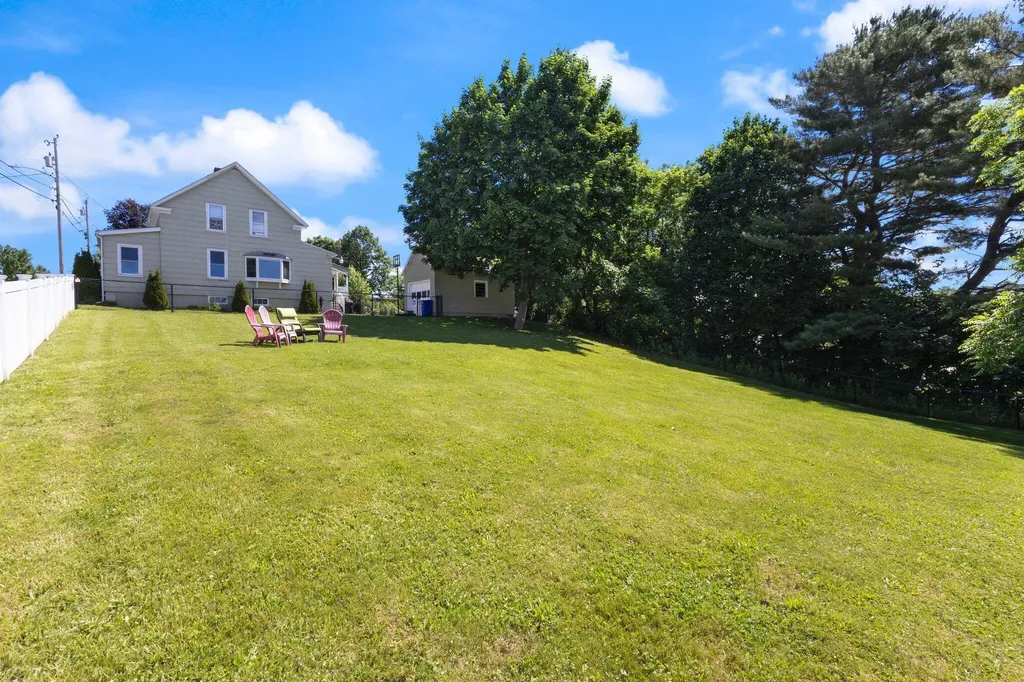 31 Dill Street Lewiston ME 04240