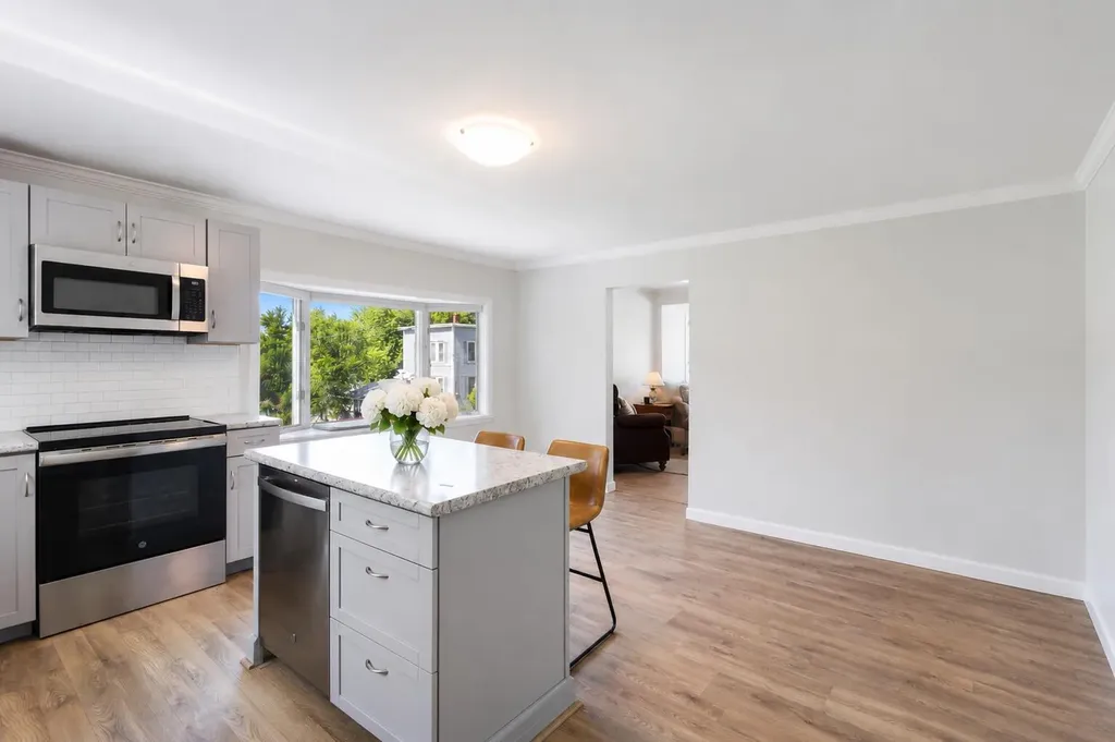 31 Dill Street Lewiston ME 04240