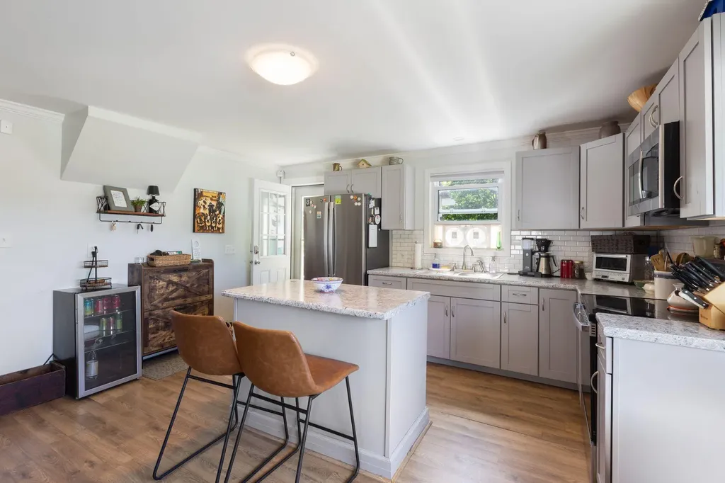 31 Dill Street Lewiston ME 04240
