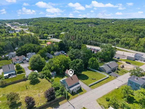 31 Dill Street Lewiston ME 04240