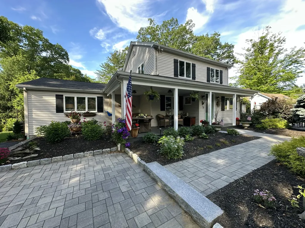 10 Highland Avenue Ogunquit ME 03907