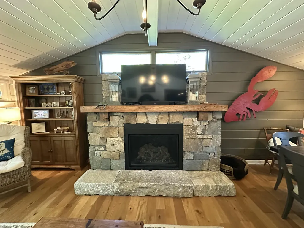 10 Highland Avenue Ogunquit ME 03907