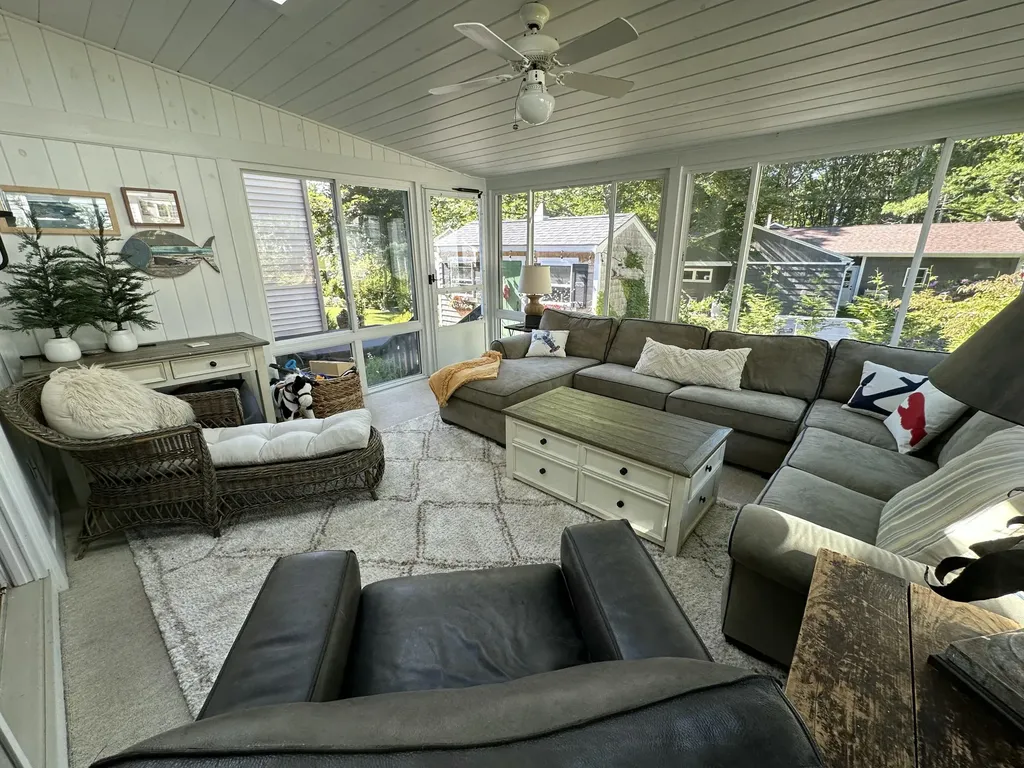 10 Highland Avenue Ogunquit ME 03907