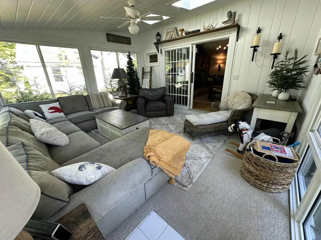 10 Highland Avenue Ogunquit ME 03907